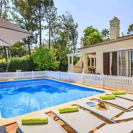 Vila Sleeps 6 With Pool Air Con And Wifi Quinta do Lago